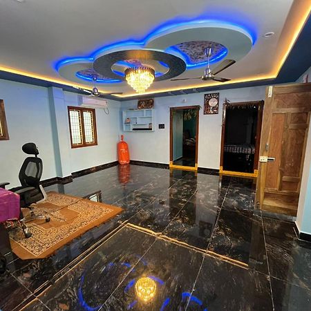Sri Datta Kukkuteswara Nilayam Pithapuram エクステリア 写真